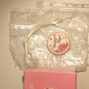 Longaberger Tie-On Horizon Of Hope, New in Original Package Ivory Ribbon …